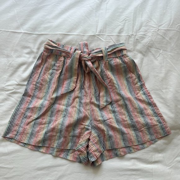 NWOT Marine Layer Karleigh belted shorts in rainbow stripe - size small - Picture 4 of 5